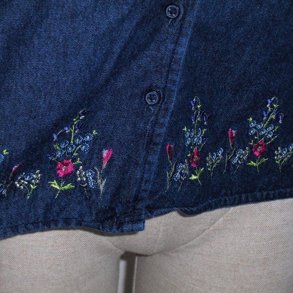 Women's Blue Jean Halter Top Small BOTTOM DOLLAR DROP!!! - Picture 5 of 8